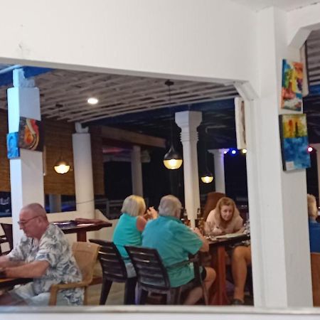 Hotel Universal Beach هيكادوفا المظهر الخارجي الصورة